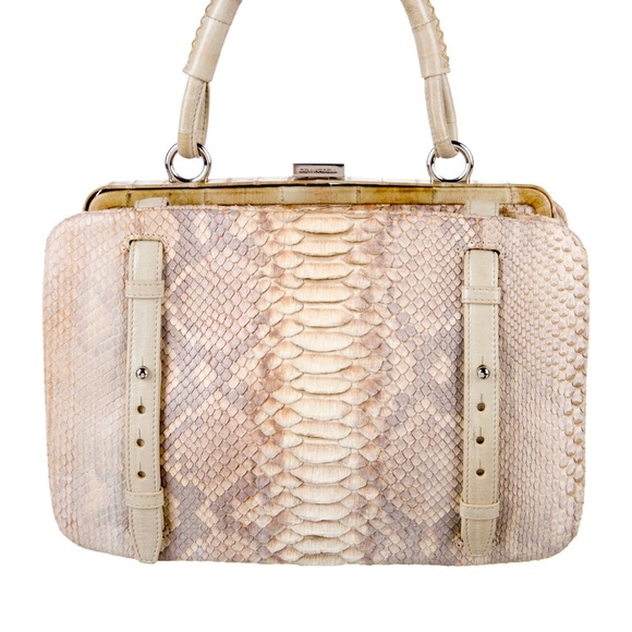 Handbags - Outstanding designer handbag